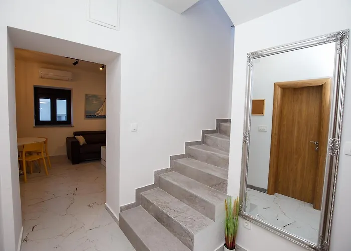 Miema With Jacuzzi Apartamento Zadar